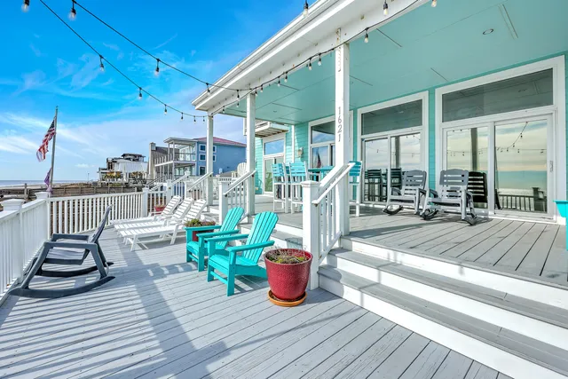 $2,595,000 | 1621 East Ashley Avenue, Folly Beach, SC 29439