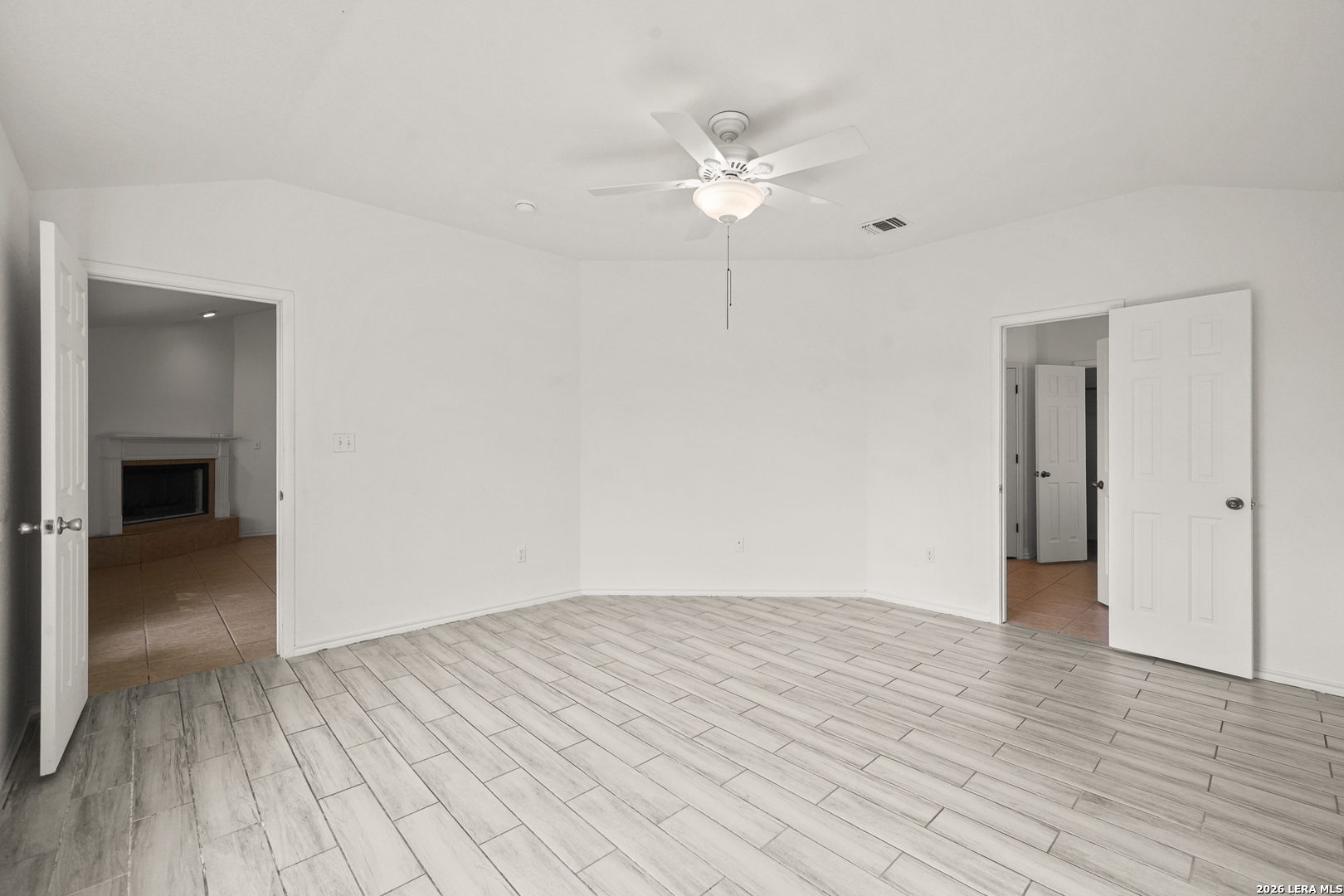 725 Cimarron Square Poteet, TX 78065 - Photo 23 of 37