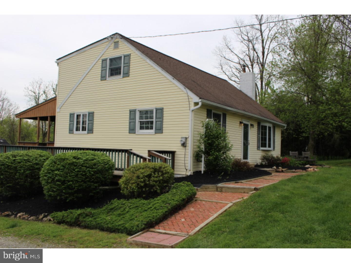 1084 Lees Bridge Road Nottingham, PA 19362 - Photo 2 of 10