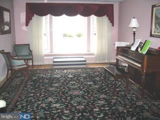 144 Canterbury Road Mount Laurel, NJ 08054 - Photo 2 of 6 Gallery Image 2