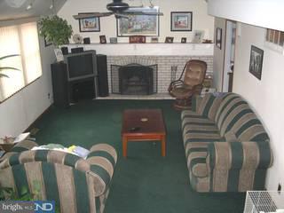 144 Canterbury Road Mount Laurel, NJ 08054 - Photo 3 of 6 Gallery Image 3