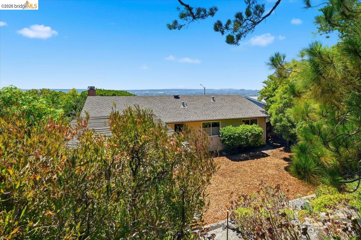 132 Rishell Drive Oakland, CA 94619 - Photo 38 of 42