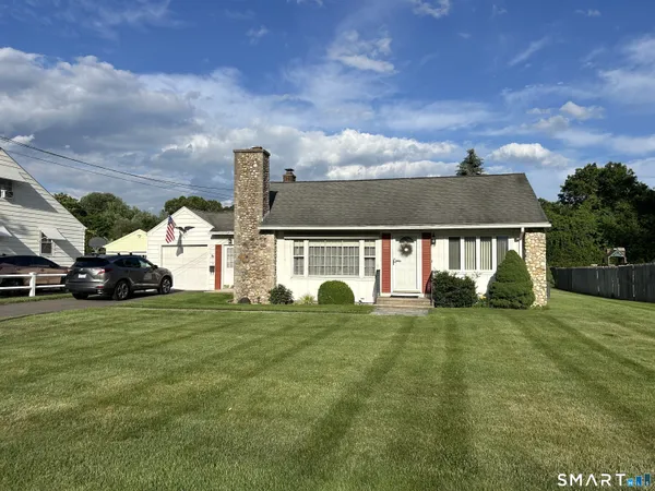 $299,900 | 16 Locust Street, Plainville, CT 06062