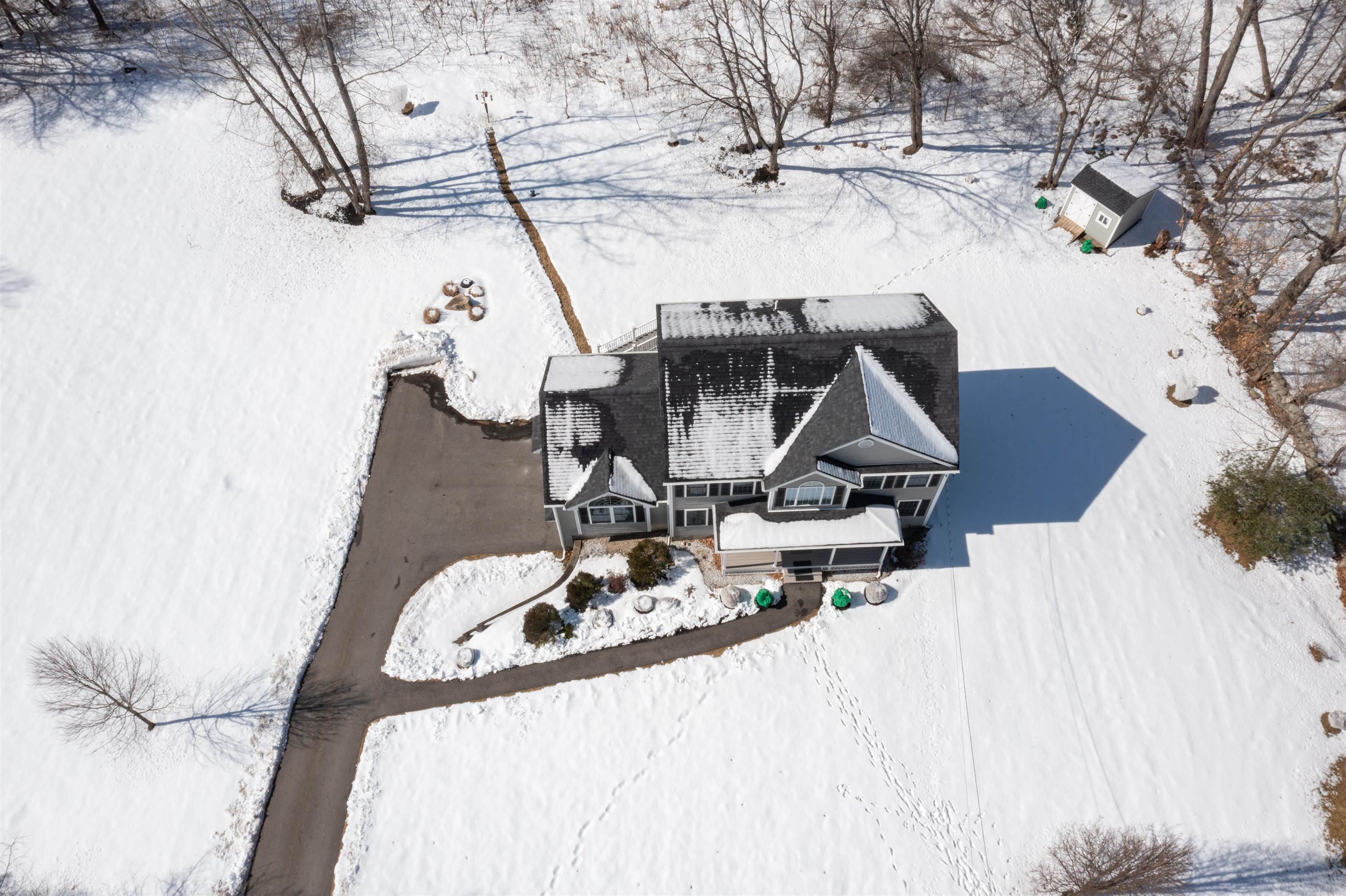 383 Mammoth Road Pelham, NH 03076 - Photo 23 of 23