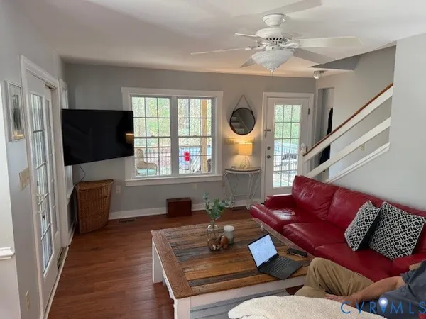 $569,900 | 193 Deep Water Lane, Reedville, VA 22539