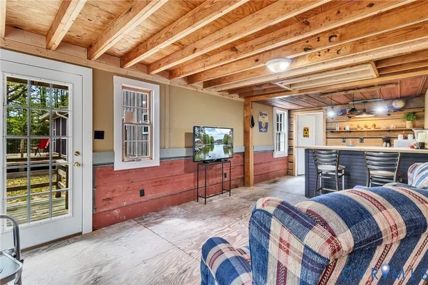 $569,900 | 193 Deep Water Lane, Reedville, VA 22539