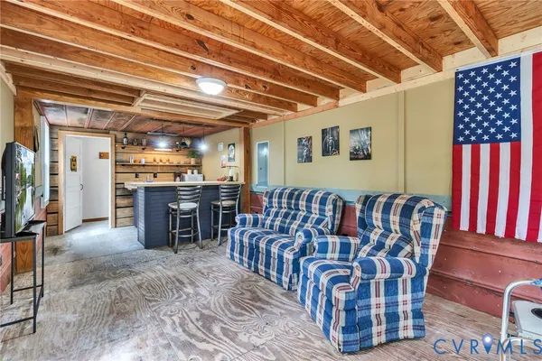$569,900 | 193 Deep Water Lane, Reedville, VA 22539
