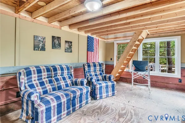 $569,900 | 193 Deep Water Lane, Reedville, VA 22539