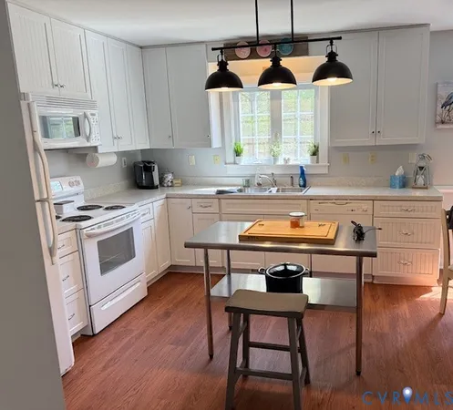 $569,900 | 193 Deep Water Lane, Reedville, VA 22539