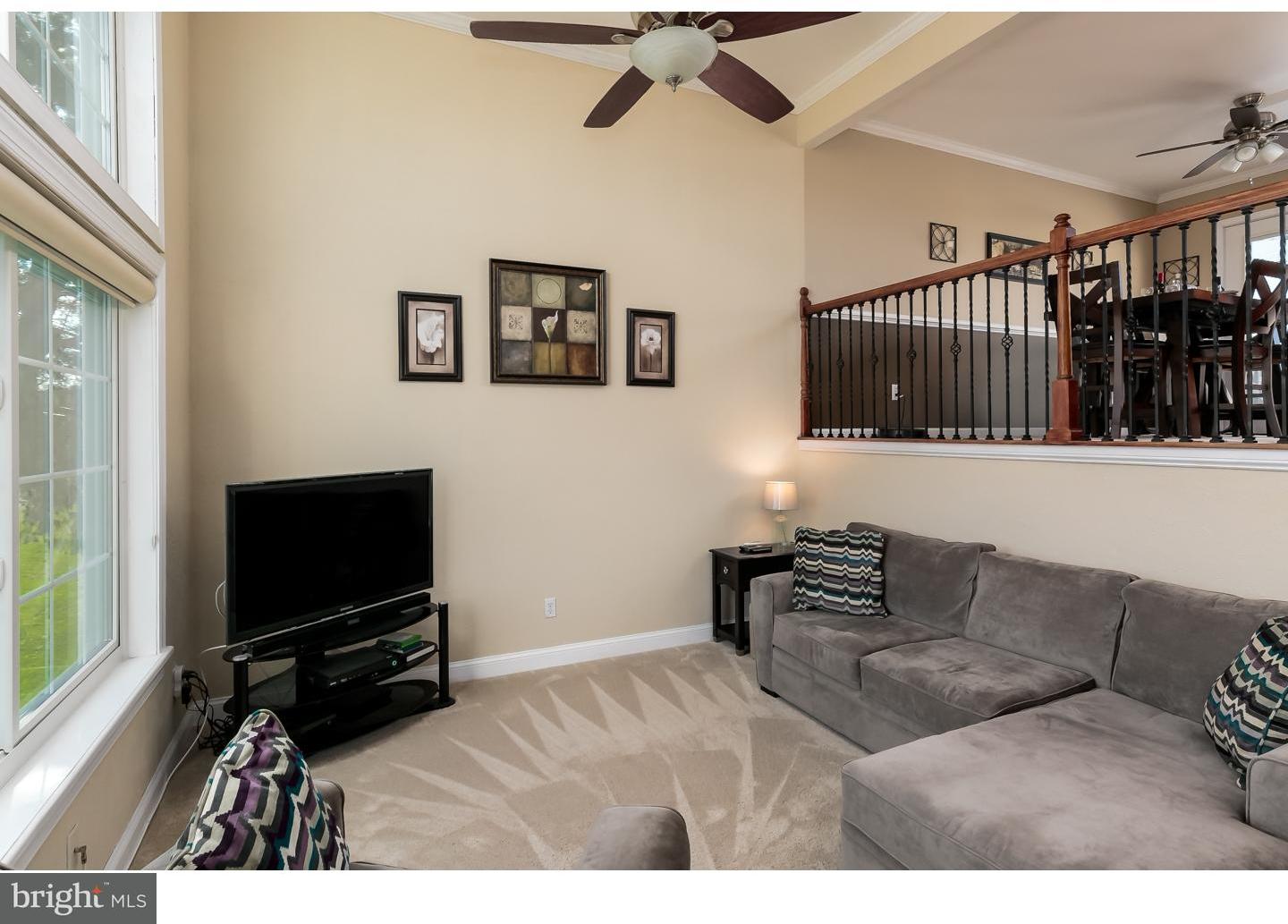 314 Harrison Street Riverside, NJ 08075 - Photo 6 of 25 Living Room
