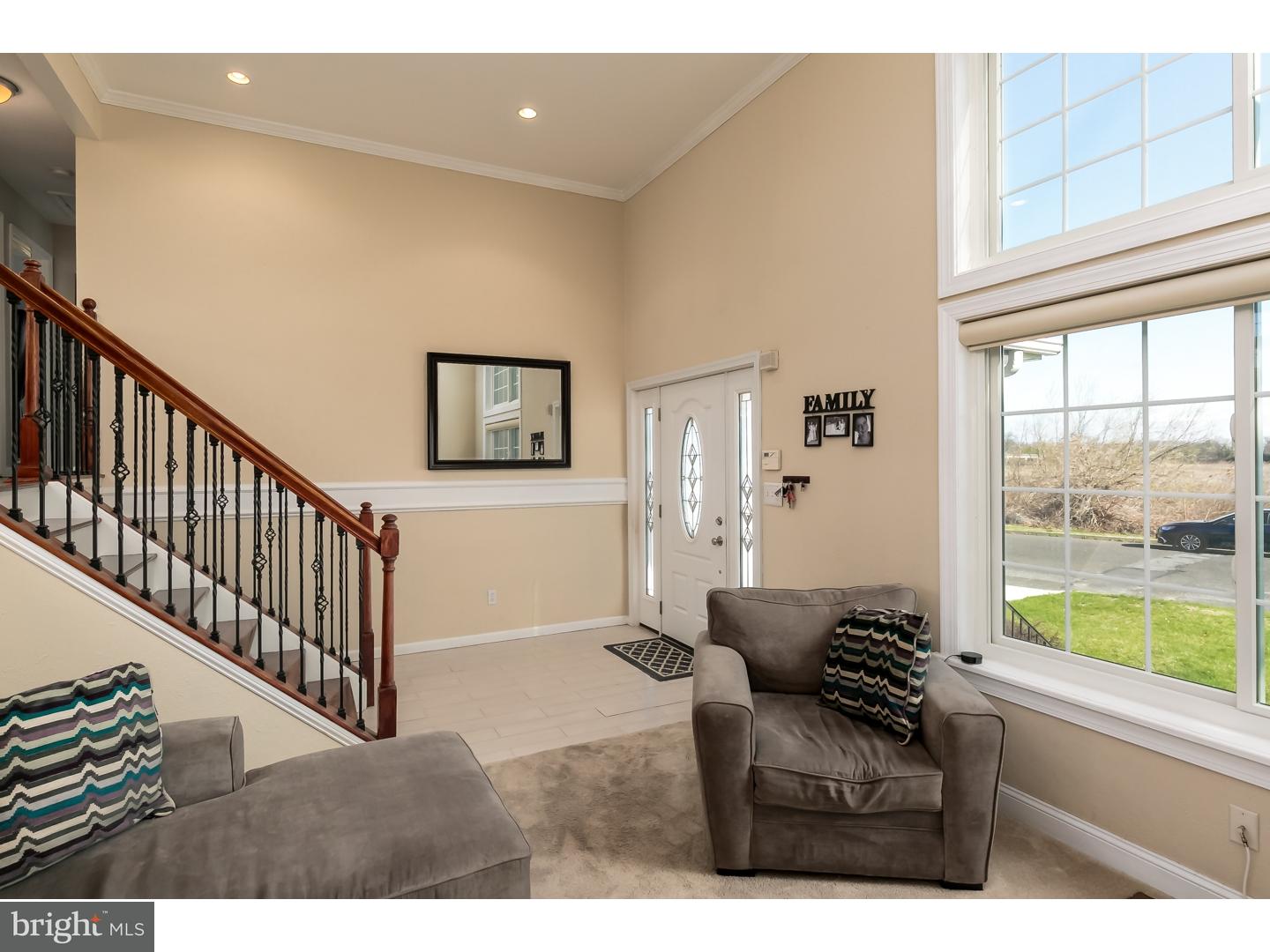 314 Harrison Street Riverside, NJ 08075 - Photo 7 of 25 Living Room