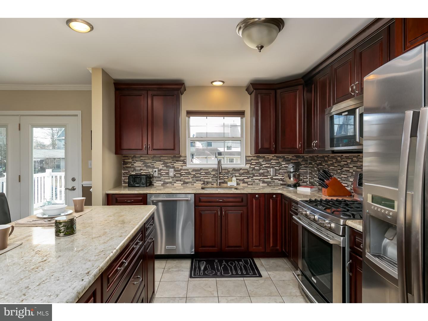 314 Harrison Street Riverside, NJ 08075 - Photo 10 of 25 Kitchen