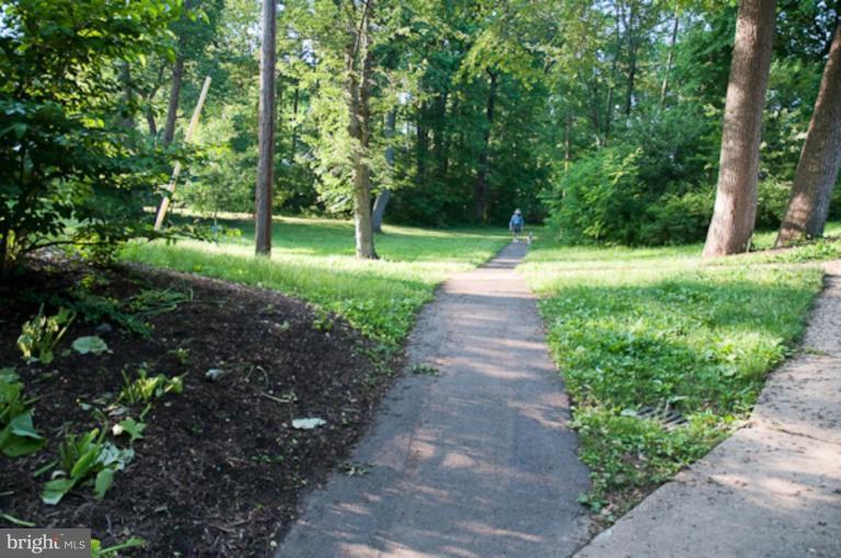 2 Research Road, Unit 2L Greenbelt, MD 20770 - Photo 22 of 30 Community Amenities 2