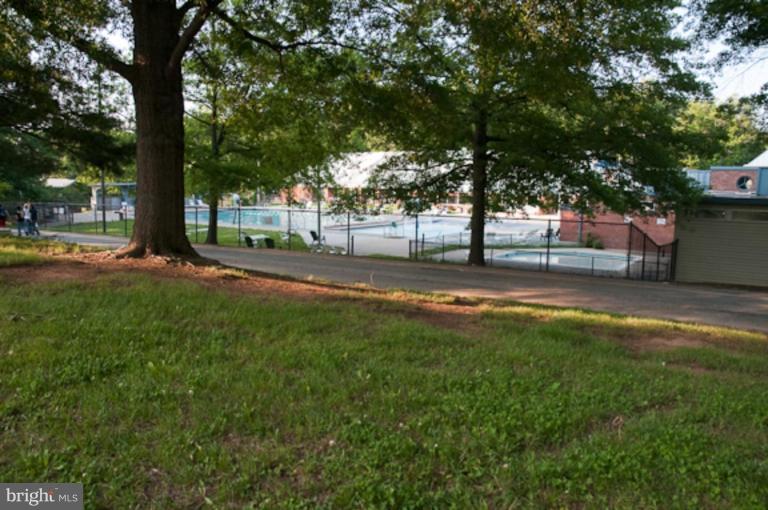 2 Research Road, Unit 2L Greenbelt, MD 20770 - Photo 23 of 30 Swimming Pool