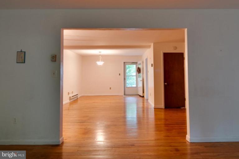2 Research Road, Unit 2L Greenbelt, MD 20770 - Photo 8 of 30 Dining Area