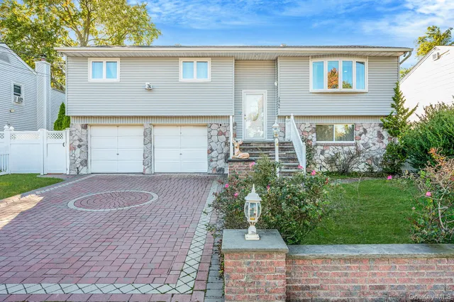a view of outdoor space yard and front view of a house