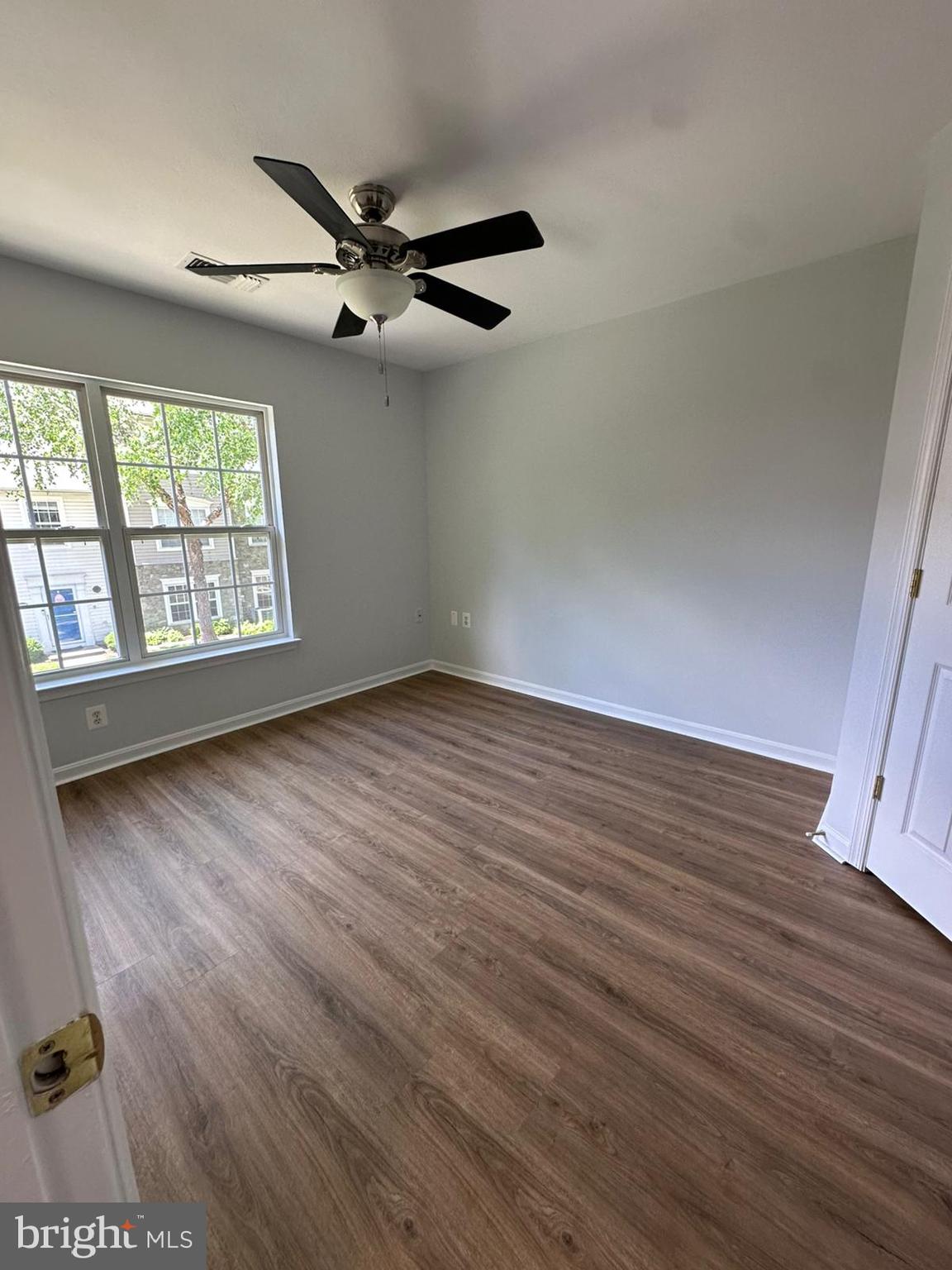 43577 Patching Pond Square Ashburn, VA 20147 - Photo 26 of 33