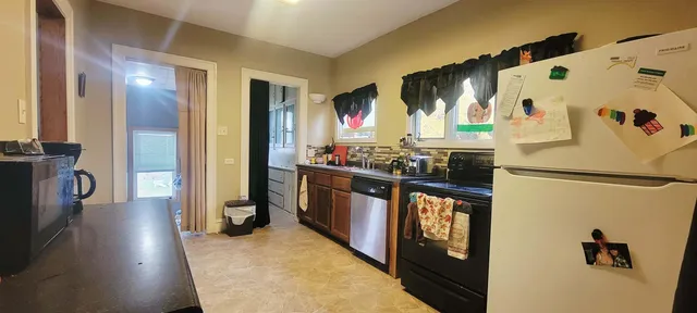 $254,900 | 2020 North 7th Street, Sheboygan, WI 53081