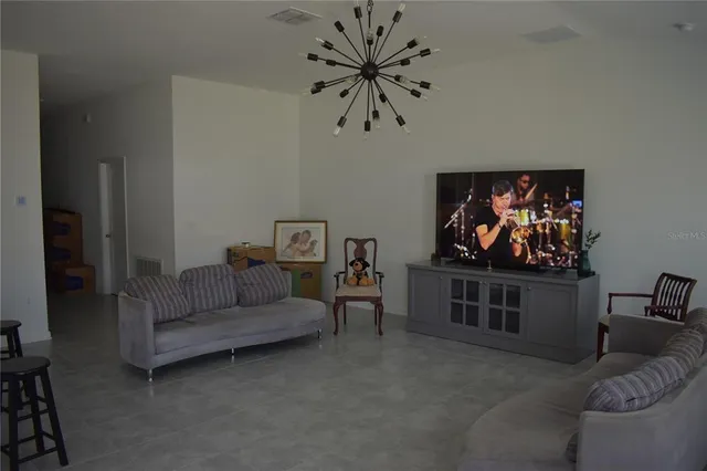 $2,000 | 1406 Deepwater Circle, Eagle Lake, FL 33839