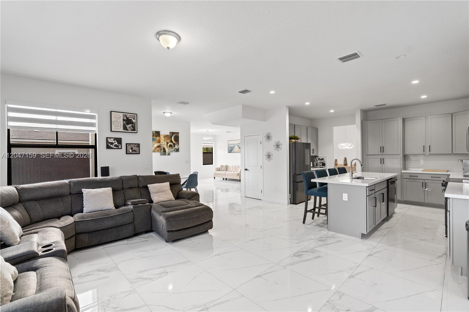 14747 Southwest 38th Terrace Miami, FL 33185 - Photo 11 of 46