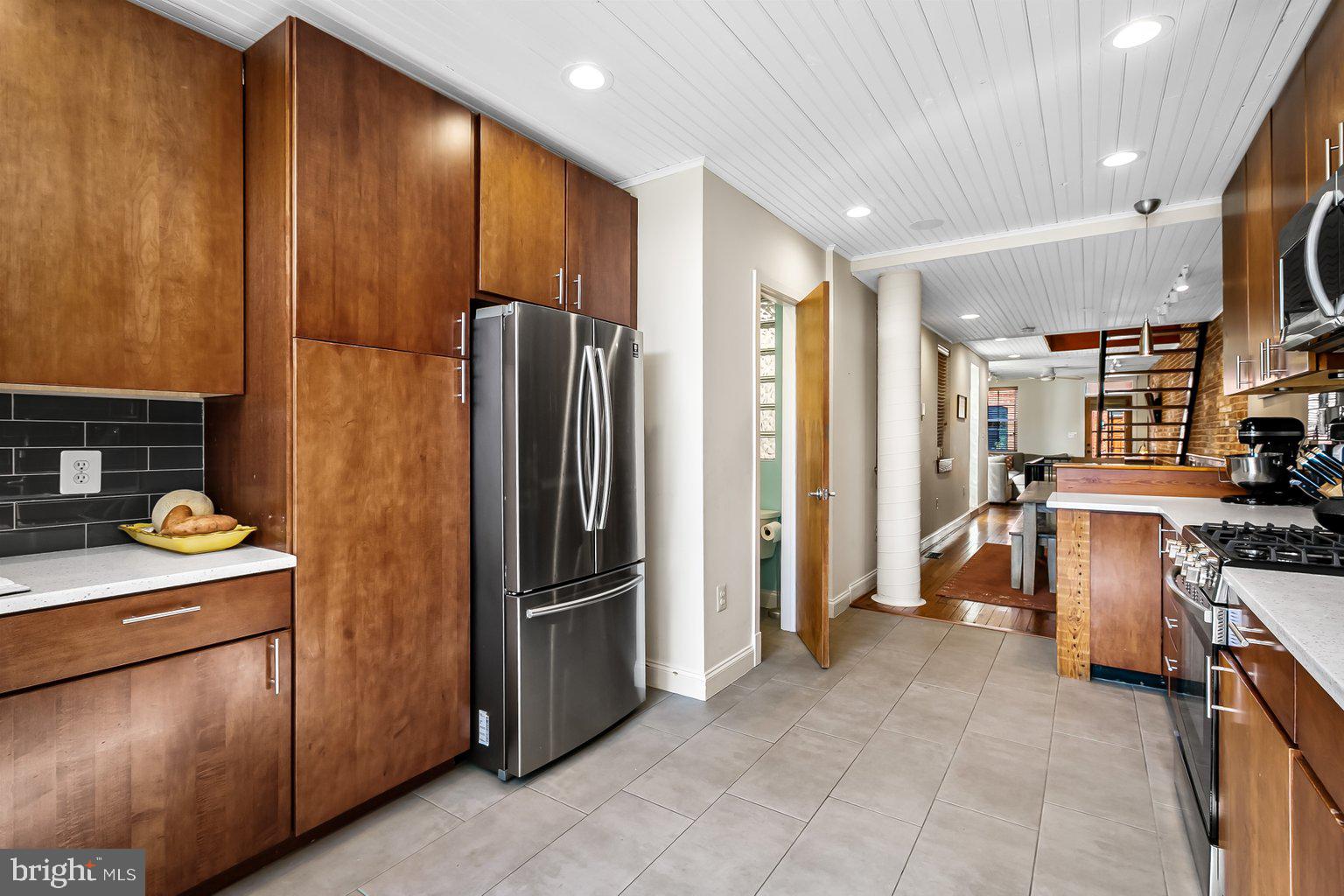 1243 Riverside Avenue Baltimore, MD 21230 - Photo 14 of 81 kitchen