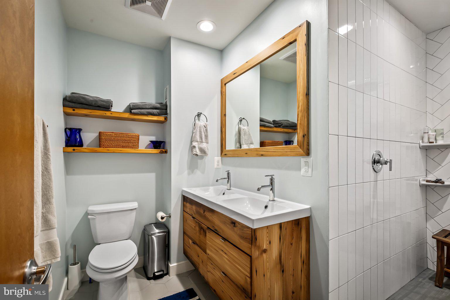 1243 Riverside Avenue Baltimore, MD 21230 - Photo 39 of 81 primary bathroom