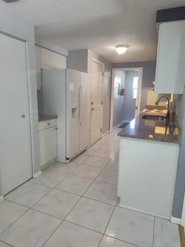 $2,000 | 901 Peninsula Road, Tarpon Springs, FL 34689