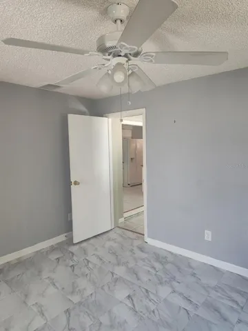 $2,000 | 901 Peninsula Road, Tarpon Springs, FL 34689