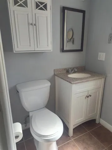 $2,000 | 901 Peninsula Road, Tarpon Springs, FL 34689