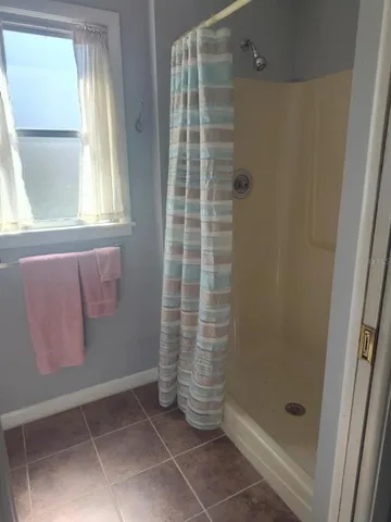 $2,000 | 901 Peninsula Road, Tarpon Springs, FL 34689