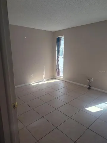 $2,000 | 901 Peninsula Road, Tarpon Springs, FL 34689