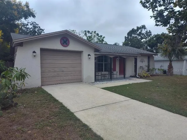 $2,000 | 901 Peninsula Road, Tarpon Springs, FL 34689