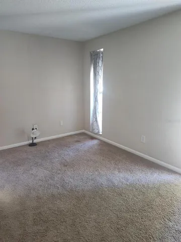 $2,000 | 901 Peninsula Road, Tarpon Springs, FL 34689