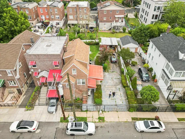 $750,000 | 4116 Wilder Avenue | Wakefield