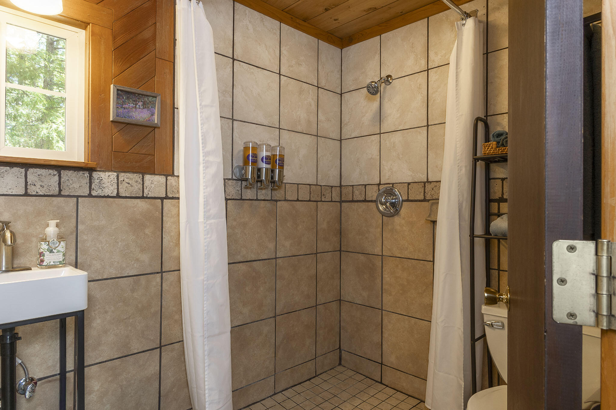 2601 Sand Creek Road Grants Pass, OR 97527 - Photo 44 of 71 43