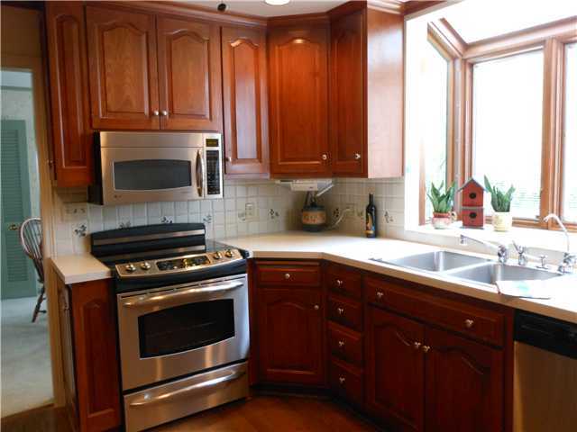 3185 Brandon Road Columbus, OH 43221 - Photo 3 of 24