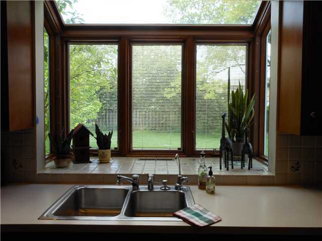 3185 Brandon Road Columbus, OH 43221 - Photo 4 of 24