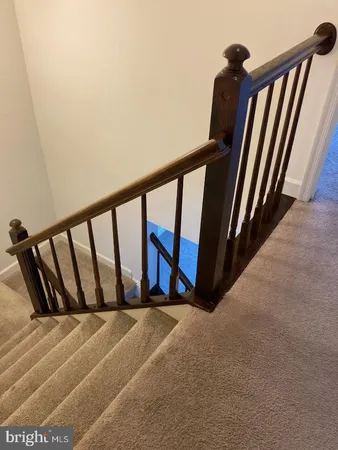 $3,200 | 6142 Joust Lane, Alexandria, VA 22315