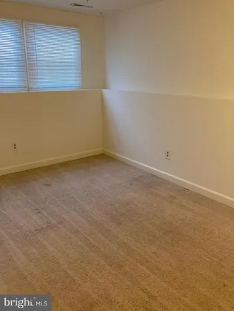 $3,200 | 6142 Joust Lane, Alexandria, VA 22315