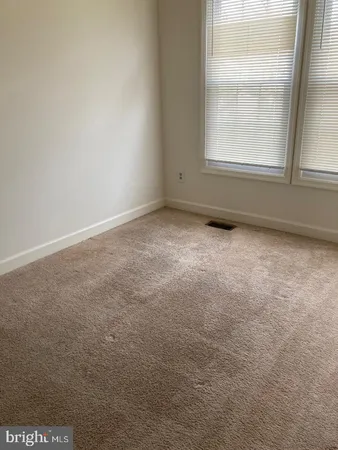 $3,200 | 6142 Joust Lane, Alexandria, VA 22315
