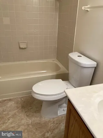 $3,200 | 6142 Joust Lane, Alexandria, VA 22315