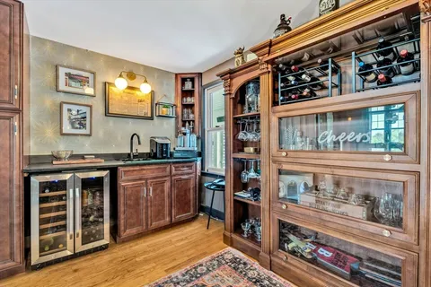 $2,500,000 | 7 Hill Wood Way, Sandwich, MA 02537