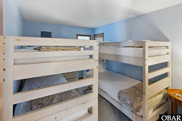 $1,100,000 | 1044 Whalehead Drive, Corolla, NC 27927