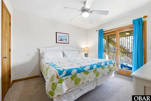 $1,100,000 | 1044 Whalehead Drive, Corolla, NC 27927