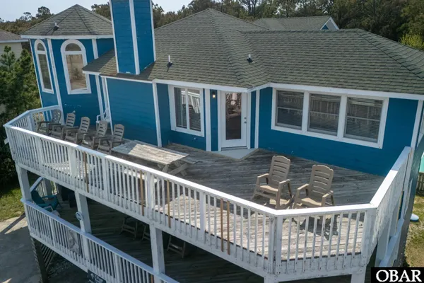 $1,100,000 | 1044 Whalehead Drive, Corolla, NC 27927