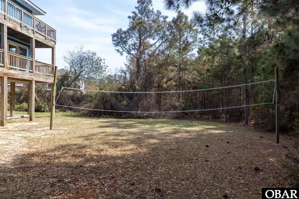 $1,100,000 | 1044 Whalehead Drive, Corolla, NC 27927