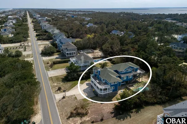 $1,100,000 | 1044 Whalehead Drive, Corolla, NC 27927
