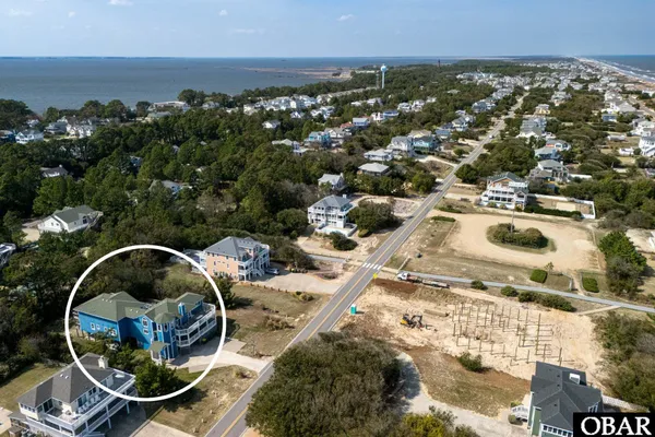 $1,100,000 | 1044 Whalehead Drive, Corolla, NC 27927
