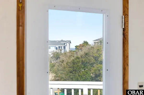 $1,100,000 | 1044 Whalehead Drive, Corolla, NC 27927