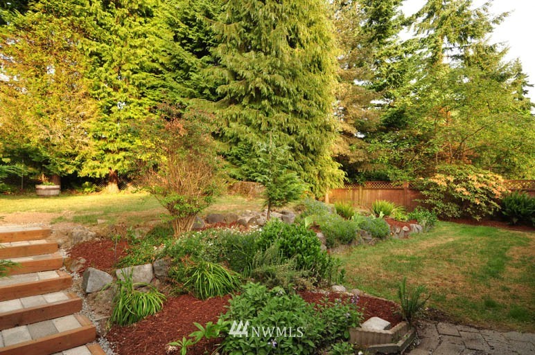 13706 139th Avenue Southeast Renton, WA 98059 - Photo 17 of 18